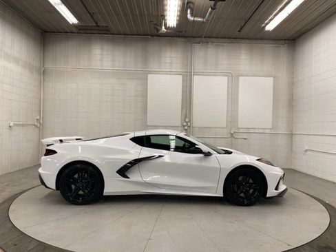 New 2026 Chevrolet Corvette Stingray Premium Cpe w/ Z51 Performance Package RWD image 33