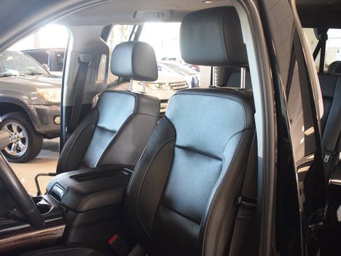 Used 2018 GMC Yukon XL SLT AWD/4WD image 59