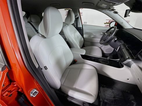 Certified 2024 Hyundai Kona SEL image 30