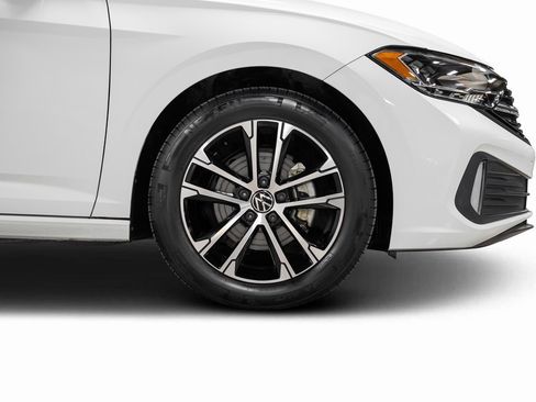 Used 2022 Volkswagen Jetta Sport image 27