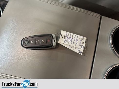 Used 2015 Lincoln Navigator 4WD image 28