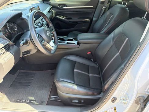 Used 2024 Nissan Altima 2.5 SR FWD image 10