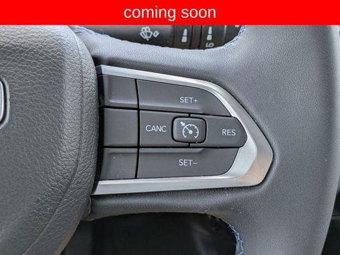 Certified 2022 Jeep Compass Latitude w/ Sun and Sound Group FWD image 18