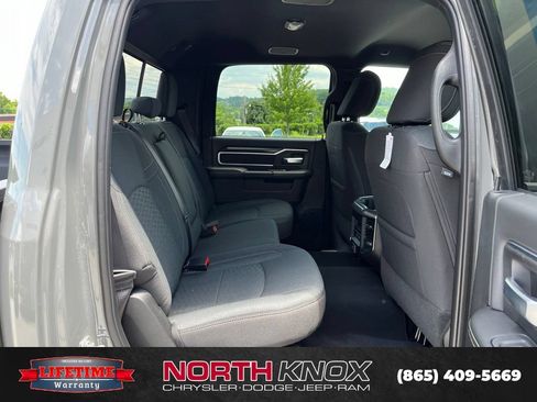 New 2026 RAM 2500 Big Horn AWD/4WD image 23