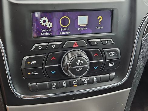 Used 2018 Jeep Grand Cherokee Limited image 28