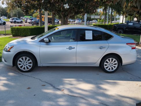 Used 2015 Nissan Sentra S FWD image 7
