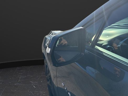 Used 2020 Chevrolet Blazer Premier w/ Driver Confidence II Package image 10