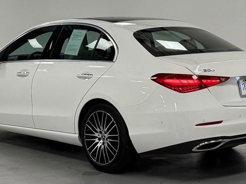 Used 2022 Mercedes-Benz C 300 4MATIC Sedan image 4