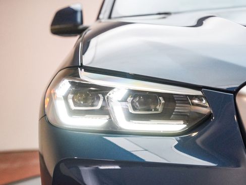 Used 2023 BMW X3 xDrive30i w/ Premium Package w/ZPA image 5