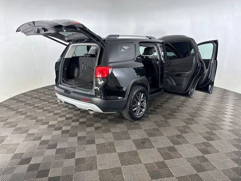 Used 2019 GMC Acadia SLT FWD image 17