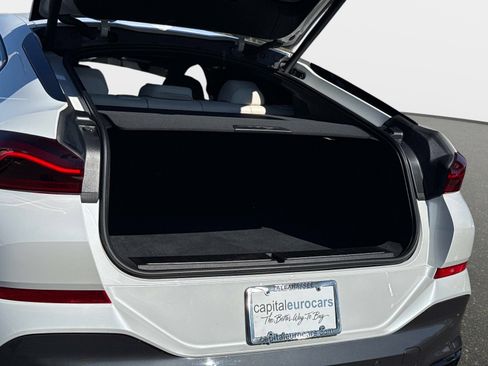 Used 2023 BMW X6 M50i w/ Executive Package image 11