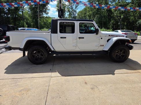 Used 2022 Jeep Gladiator Mojave w/ LED Lighting Group AWD/4WD image 8