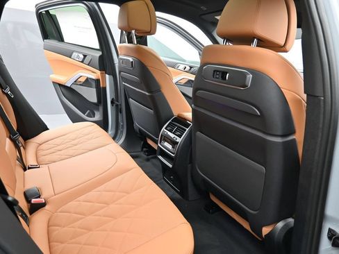 New 2027 BMW X6 xDrive40i AWD/4WD image 19