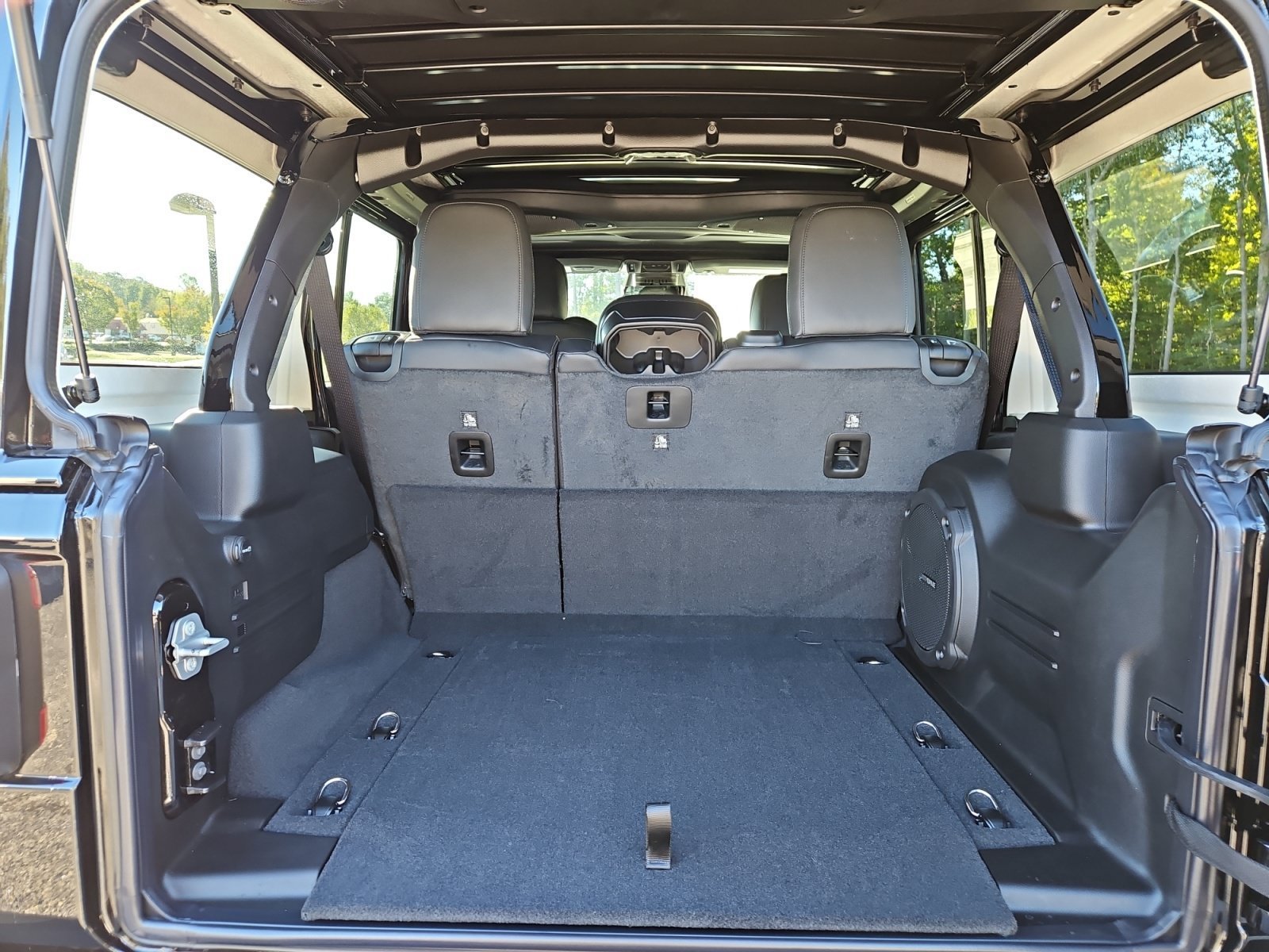 New 2027 Jeep Wrangler Unlimited Sahara AWD/4WD image 19