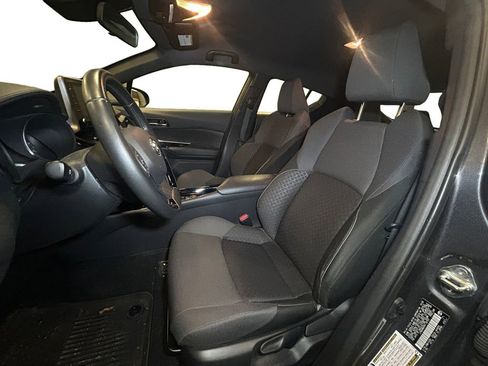 Used 2022 Toyota C-HR Nightshade image 9