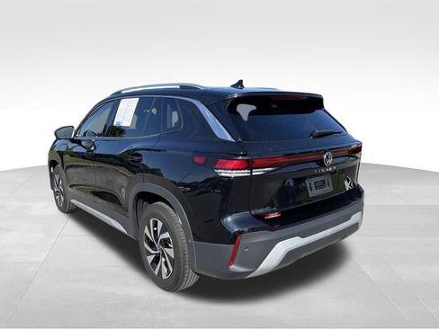 Used 2025 Volkswagen Tiguan S FWD image 6