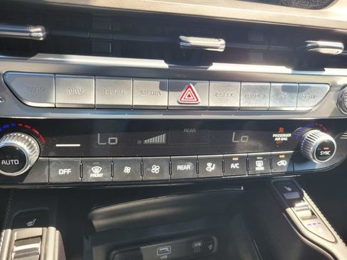 Used 2024 Kia Telluride SX Prestige X-Pro AWD/4WD image 24
