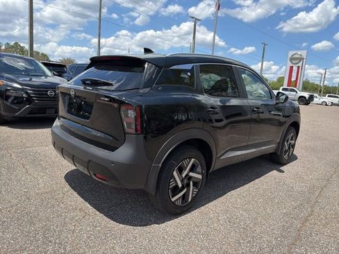 New 2026 Nissan Kicks SV FWD image 3