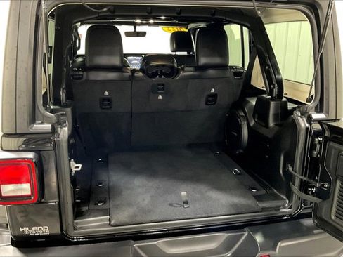 Used 2022 Jeep Wrangler Unlimited Sahara w/ Cold Weather Group image 38