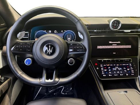 Used 2024 Maserati Grecale Modena AWD/4WD image 10