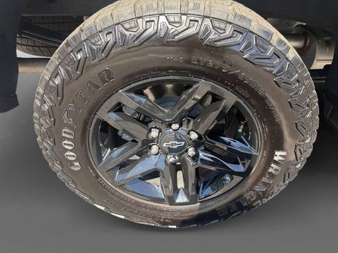 Used 2026 Chevrolet Silverado 1500 Custom Trail Boss AWD/4WD image 10
