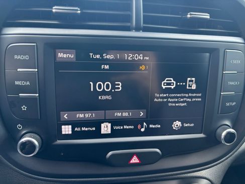 Used 2025 Kia Soul LX w/ LX Technology Package FWD image 19