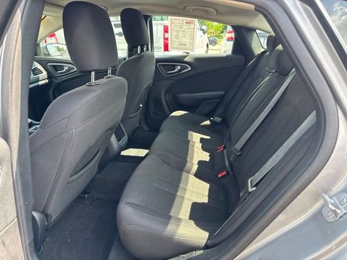 Used 2015 Chrysler 200 Limited w/ Convenience Group FWD image 18