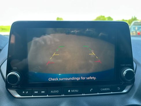 Used 2020 Nissan Sentra SV w/ Electronics Package FWD image 20