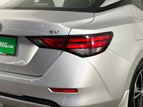 Used 2020 Nissan Sentra SV FWD image 34