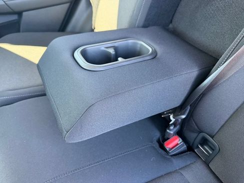 Used 2024 Honda CR-V EX image 9