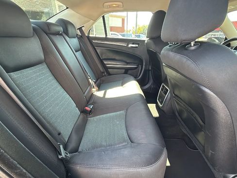 Used 2019 Chrysler 300 Touring w/ Sport Appearance Package image 23