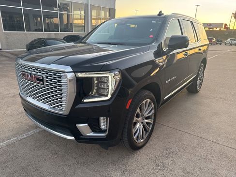 Used 2023 GMC Yukon Denali image 1