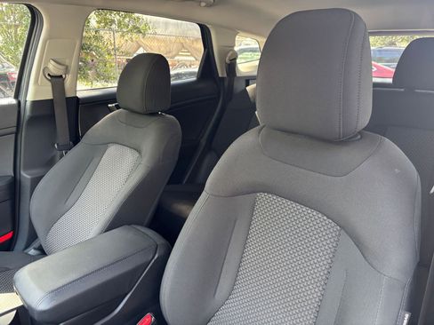 Used 2025 Kia Sportage LX FWD image 34