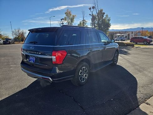 Used 2024 Ford Expedition XLT image 5