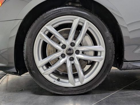 Used 2024 Audi A4 2.0T Premium w/ Convenience Package image 12