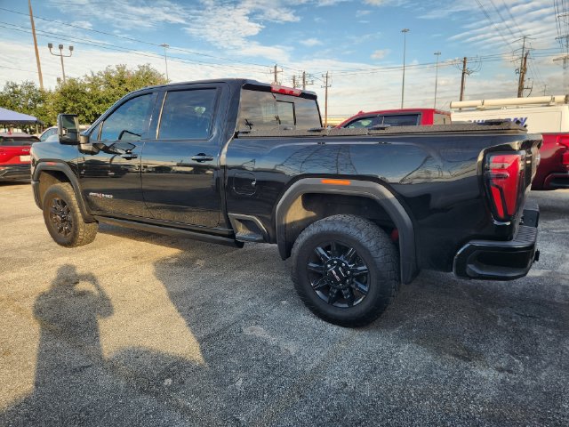 Used 2025 GMC Sierra 2500 AT4 w/ AT4 Premium Plus Package AWD/4WD image 4