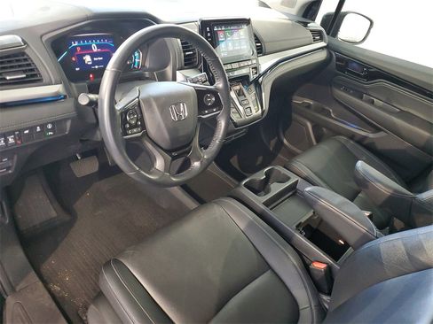 Used 2023 Honda Odyssey Touring image 15