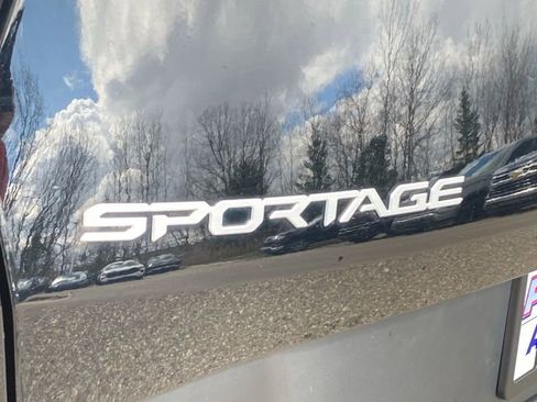 Used 2023 Kia Sportage X-Line w/ X-Line Premium Package AWD/4WD image 32