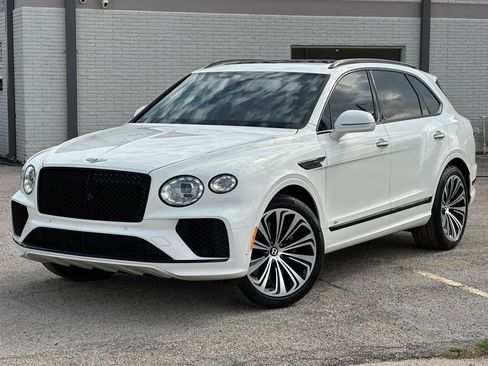 Used 2021 Bentley Bentayga AWD/4WD image 2
