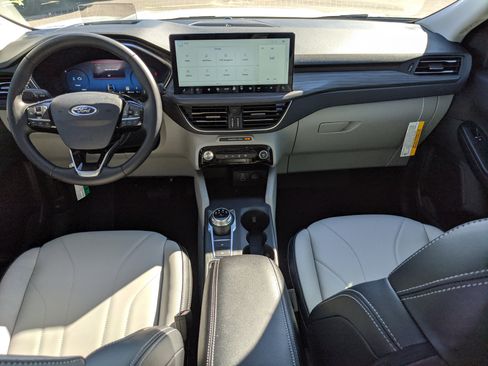 New 2026 Ford Escape SE w/ PHEV Premium Package image 13