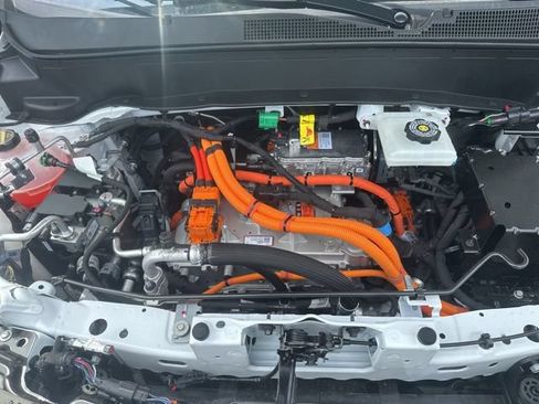 New 2027 Chevrolet Bolt RS w/ Super Cruise Package FWD image 34