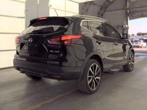Used 2019 Nissan Rogue Sport SL w/ Premium Package AWD/4WD image 3