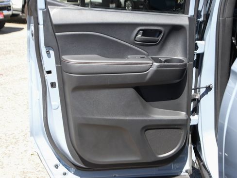 Used 2025 Honda Ridgeline TrailSport image 36
