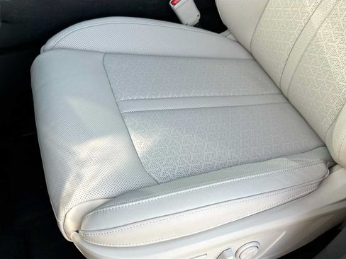 Used 2023 Kia Sorento SX Prestige w/ Panoramic Sunroof Package AWD/4WD image 20