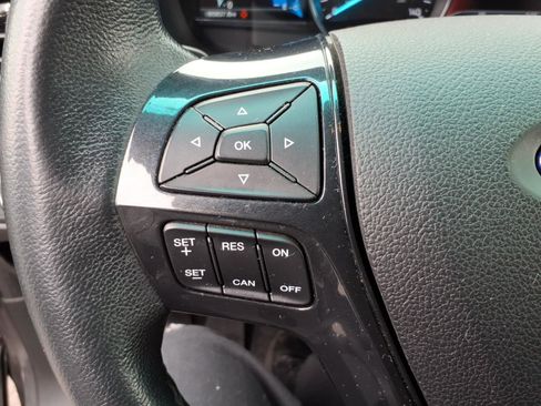 Certified 2017 Ford Explorer XLT w/ Equipment Group 202A image 19