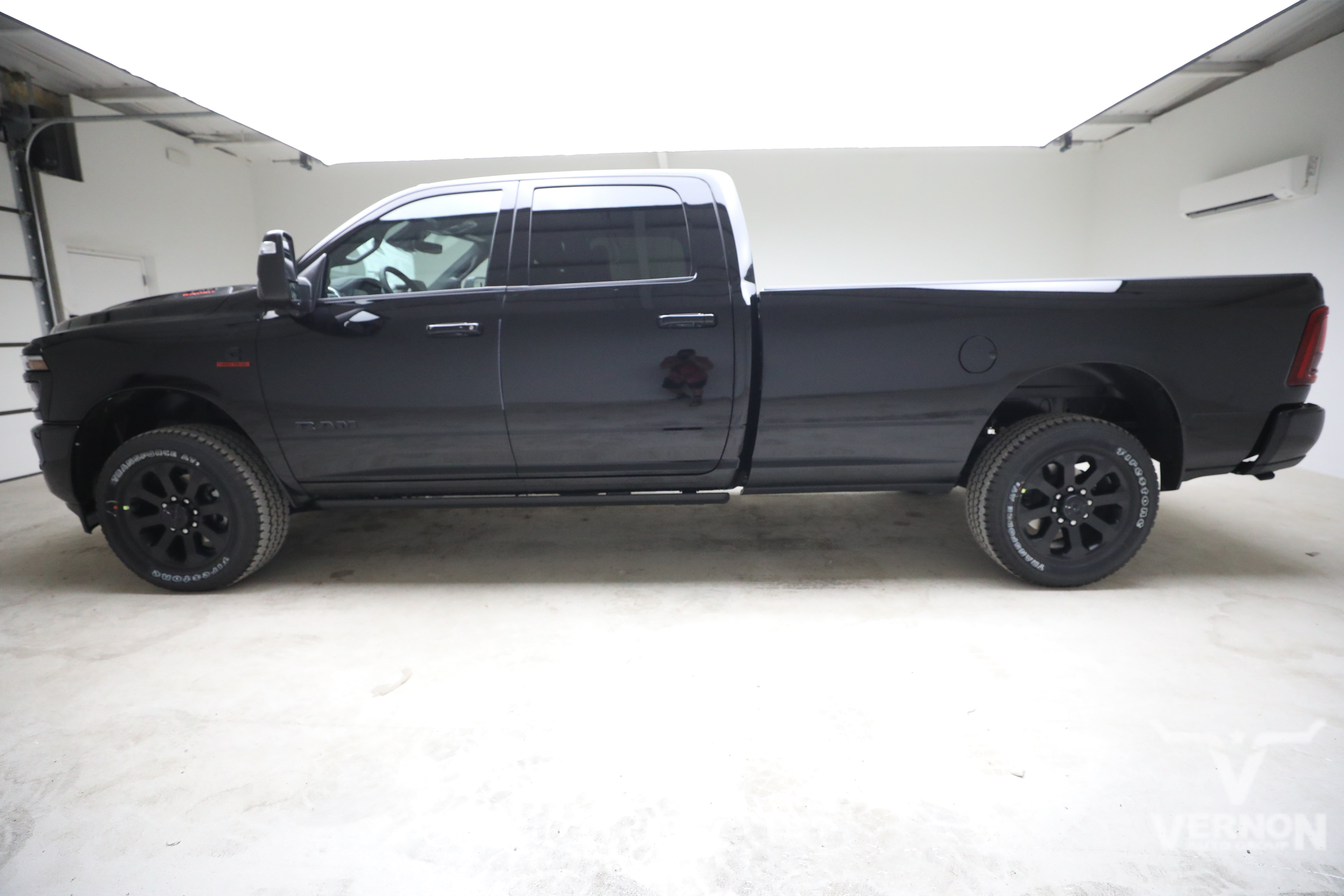 New 2027 RAM 3500 Laramie AWD/4WD image 2