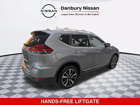 Used 2019 Nissan Rogue SL w/ Premium Package AWD/4WD image 3