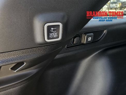 New 2026 Jeep Grand Cherokee Altitude RWD image 8