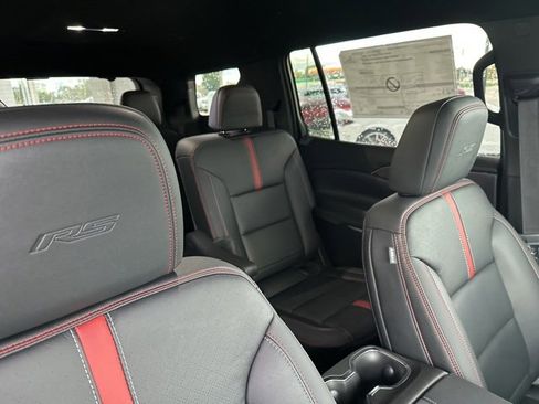 New 2026 Chevrolet Traverse RS image 37