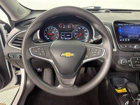 Used 2022 Chevrolet Malibu LS image 15